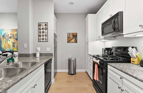 Airport Area House | Scholar's Resident #17
