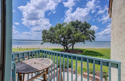 Harbour Town Apartment | Schooner Court 705