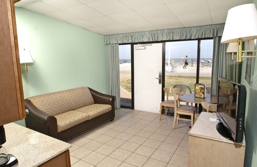 Northeast Virginia Beach Hotel | Schooner Inn