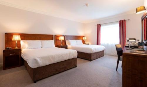Schull Hotel | Schull Harbour Hotel & Leisure Centre