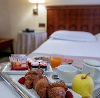 Buscate Hotel | Scia' On Martin