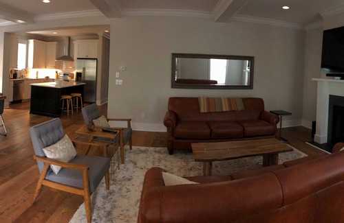 Old Town Cottage | Scituate House Walk to the US Open - Old Town Charm 6BR - 6.5 Baths - Sleeps 12+