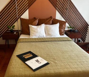 Carlotta Hotel | Scotia Lodge
