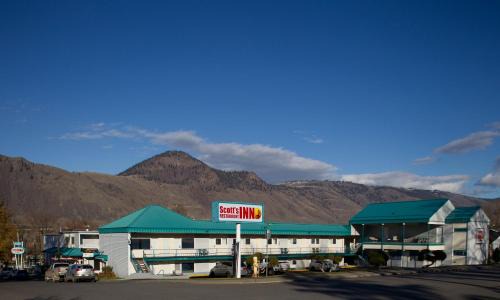 City Centre Hotel | Scott's Inn & Suites