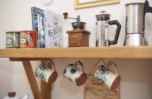 Glen Urquhart Cottage | Scottish Highlands - Tranquil & Cosy Rural Cottage, surrounded by wildlife