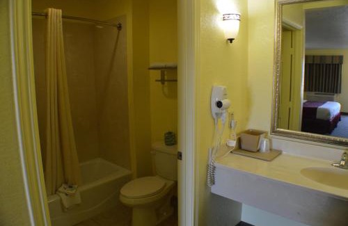 Fort Worth Hotel | Scottish Inns Fort Worth