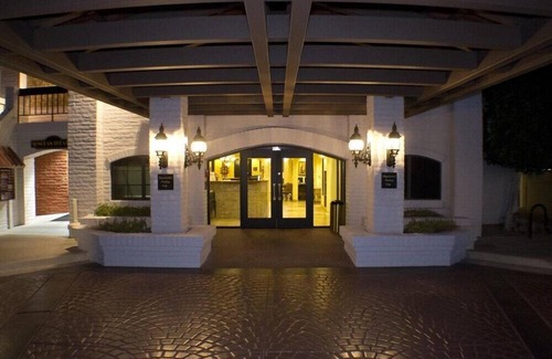 Arcadia Apartment | Scottsdale Camelback Resort Peaceful Studio with Outdoor Pool