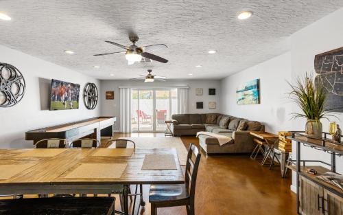 Cavalier Vista House | Scottsdale Saguaro-Hot Tub-Pool- in Old Town