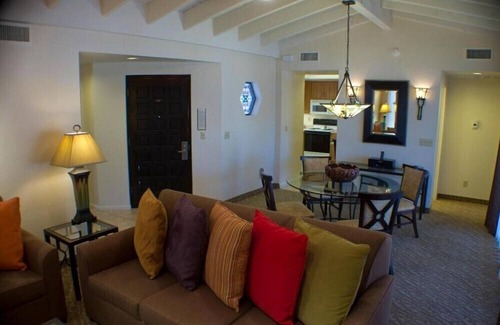 Arcadia Condo | Scottsdale Spacious 2BR Condo with Garden