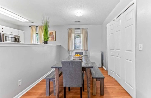 Pooler House | Screened Porch, Firepit, Patio! Peaceful in Pooler