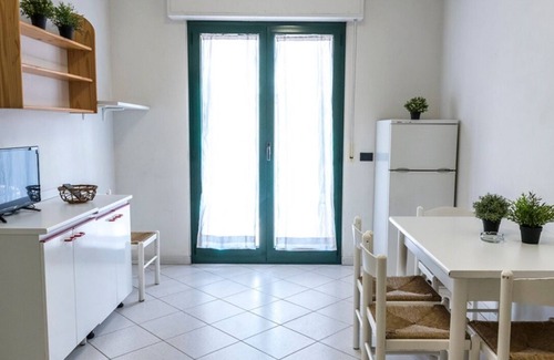 Senigallia Apartment | SE008 - Senigallia, one bedroom apartment on the sea with beach