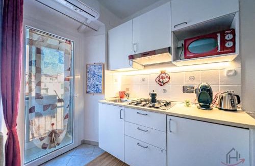 Albisola Superiore Apartment | Sea 3 min away - Free Park - Trains 8 min - Air Conditioner