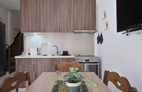 Palaio Faliro Apartment | Sea breeze apartment in Palaio Faliro/Netflix
