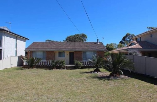 Callala Beach House | Sea Breeze at Callala Beach