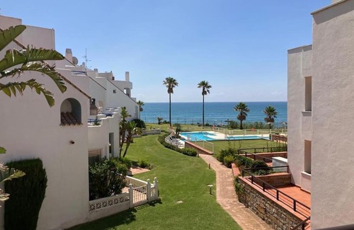 Casares del Mar Apartment | Sea Breeze Retreat - Golf Getaway