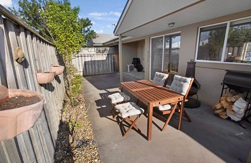 Paynesville House | Sea Breeze - Wander along the esplanade or enjoy the foreshore walking tracks