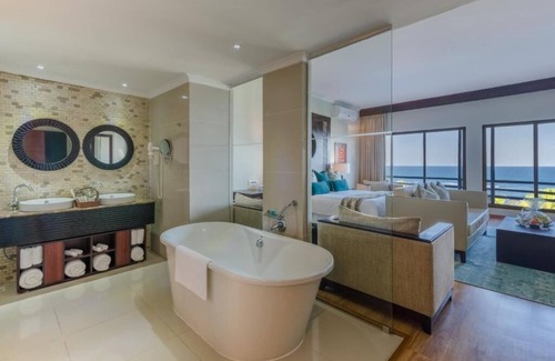 Masaki Hotel | Sea Cliff Hotel