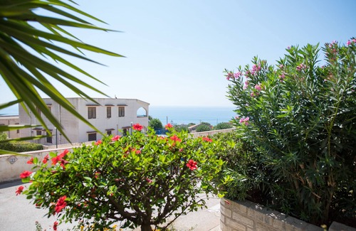 Sciacca Apartment | Sea Front Apartment 4 Beds With Balcony 250 Meters From the Beach
