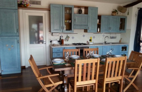 Trinita d'Agultu e Vignola Apartment | Sea front penthouse the sea roses