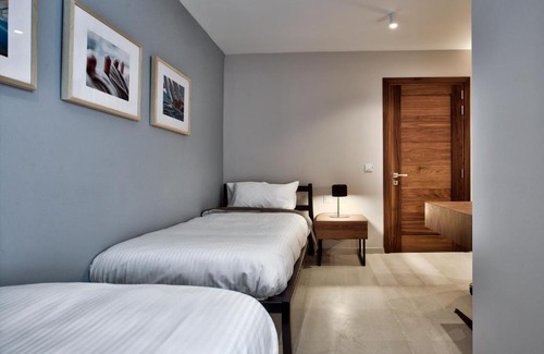 Sliema Apartment | Sea Front Spacious Valletta Views Apartments