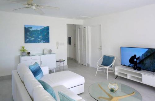 Weston Apartment | Sea Glass Villa - Spacious 2 Bedroom, 2 Bathroom