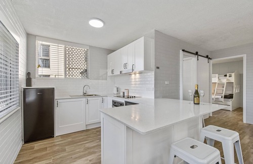 Maroochydore Apartment | Sea-Hi Beachside Apartment