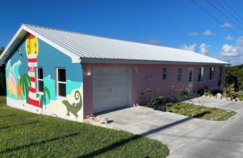 Man O War Cay House | Sea Hope Man O War Cay: Tropical Paradise Just Minutes Walk from the Beach!