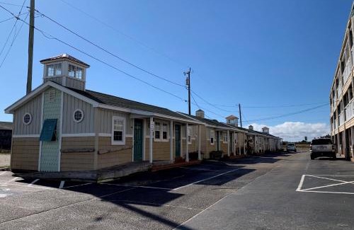 Nags Head Hotel | Sea Horse Inn and Cottages