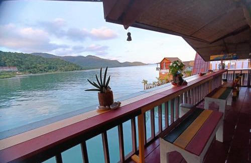 Bang Bao Bay House | Sea House Koh Chang
