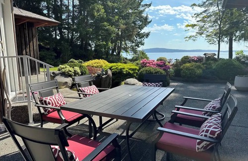 Regional District of Nanaimo Apartment | Sea La Vie Garden Housenn