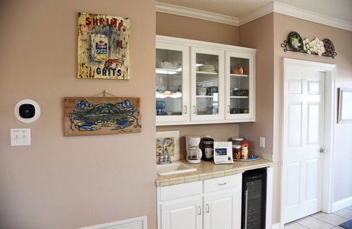 Silver Cay House | Sea Level | West end cottage with easy beach access