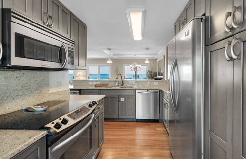 Navarre Beach Condo | "Sea Oats" Upscale Gulf Front Condo with amazing views and elevator