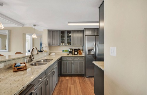 Navarre Beach Condo | "Sea Oats" Upscale Gulf Front Condo with amazing views and elevator
