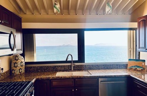 Estate Lovenlund Condo | Sea of Light!nA soft breeze, a slow morning, a view you’ll never forget.