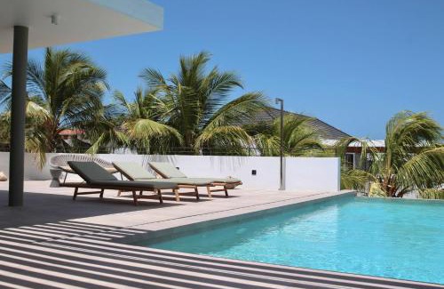 Jan Thiel Villa | Sea Roots Villa Anna