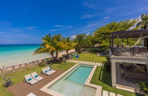 Summerfield Villa | Sea Salt- A Majestic 5-Bedroom Oceanfront Paradise – Experience the ultimate in luxury and tranquillity