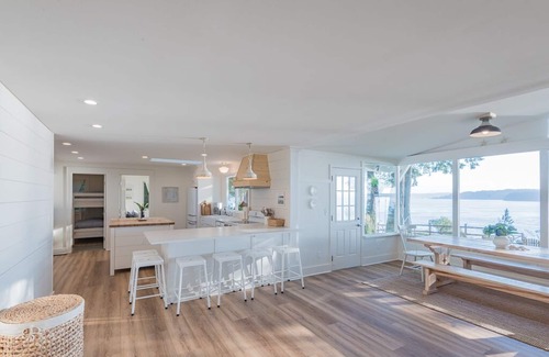 Hansville House | Sea Salt Cottage - 180-degree Views of the Olympic Mountain Range and Hood Canal