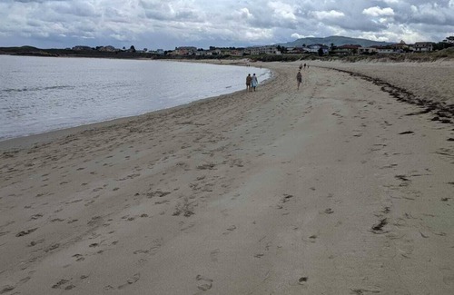 Barreiros Apartment | SEA SHELTER. Close to beach and services