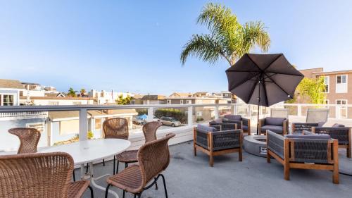 West Newport House | Sea Sight by AvantStay Walk to Newport Beach