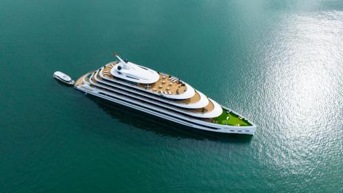 Bai Chay Boat Rental | Sea Stars Cruise Ha Long