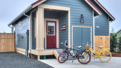 Ocean Shores House | Sea Stars Stripes Beach Cottage