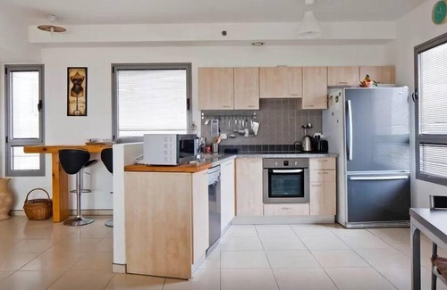Tel Aviv Promenade Apartment | Sea Suites Apartments