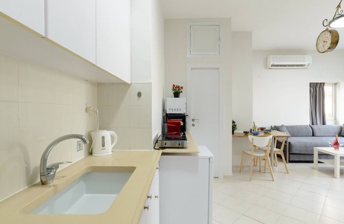 Tel Aviv Promenade Apartment | Sea Suites Apartments