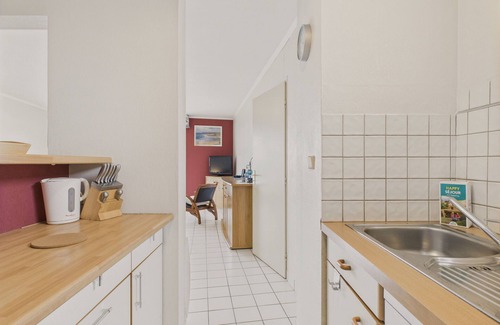 Erquy Apartment | Sea view – 25m from beach, sleeps 4