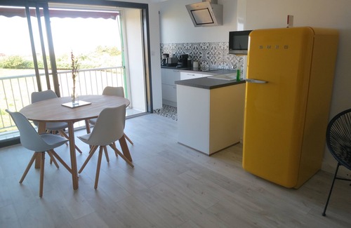 Quartier des Boucholeurs Apartment | Sea-view apartment just a stone's throw from the thalasso and seafront.