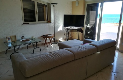 Nizza di Sicilia Apartment | Sea view apartment