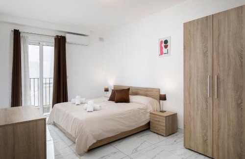 Il-Balluta Apartment | Sea View Apartment 2 bedrooms 2 bathrooms, 2 minutes away from the sea
