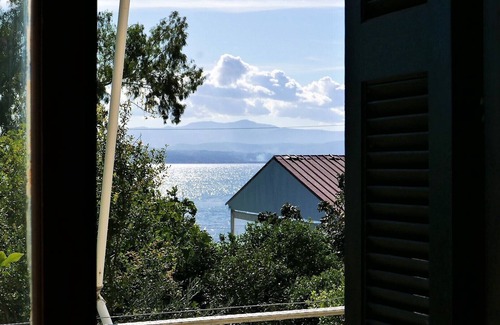 Amarinthos Apartment | Sea View Apartment in Amarynthos - Evia