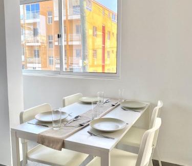 Santa Cruz Apartment | Sea View & Balcony Modern Apartment in Pedra Badejo