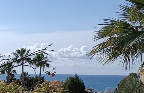 Pyrgos House | Sea view Beach House with Pool